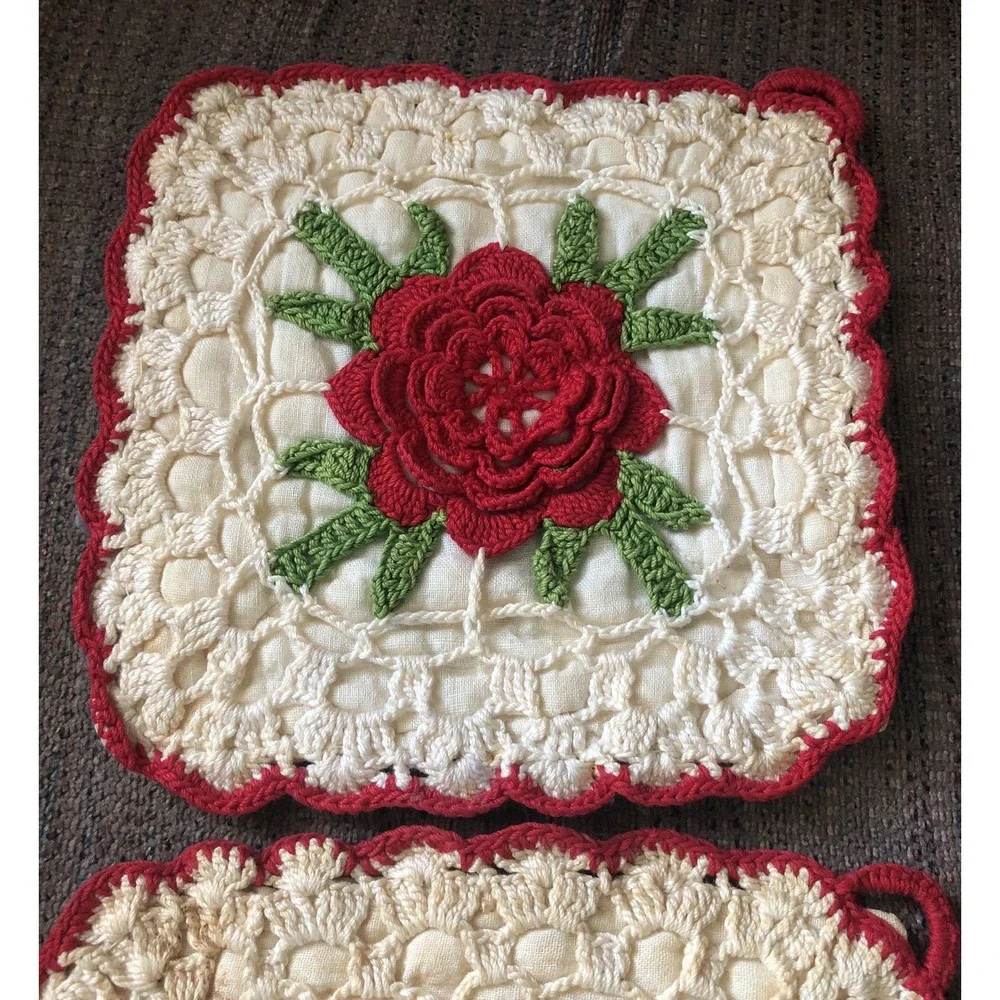 Vintage  Pot Holders Crocheted Red Rose & Ivory LOT OF 2 RETRO KITCHEN